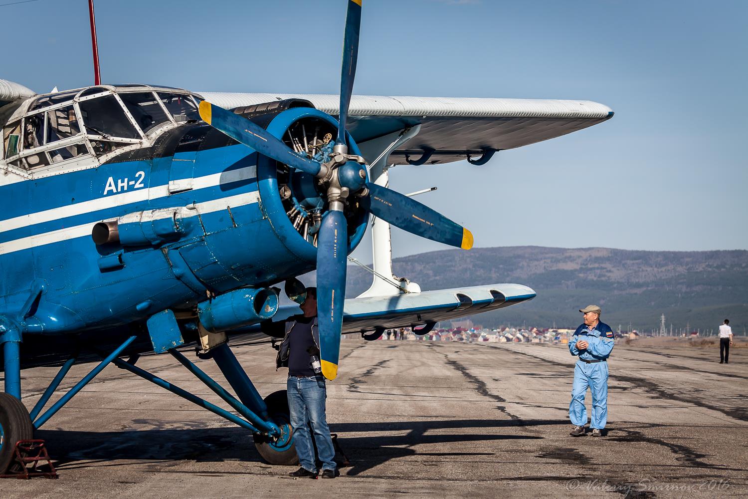 Легкий транспортно-пассажирский самолет Ан-2. - Российская авиация